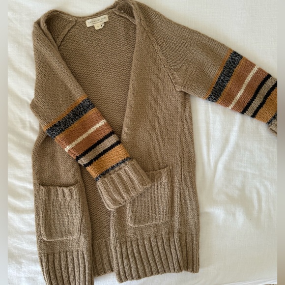 Cozy tan open sweater - Picture 3 of 5